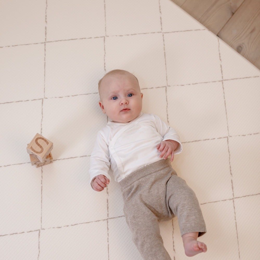 Atlas (store diamanter) legemåtte – blød og støttende skum til leg i stuen eller børneværelset