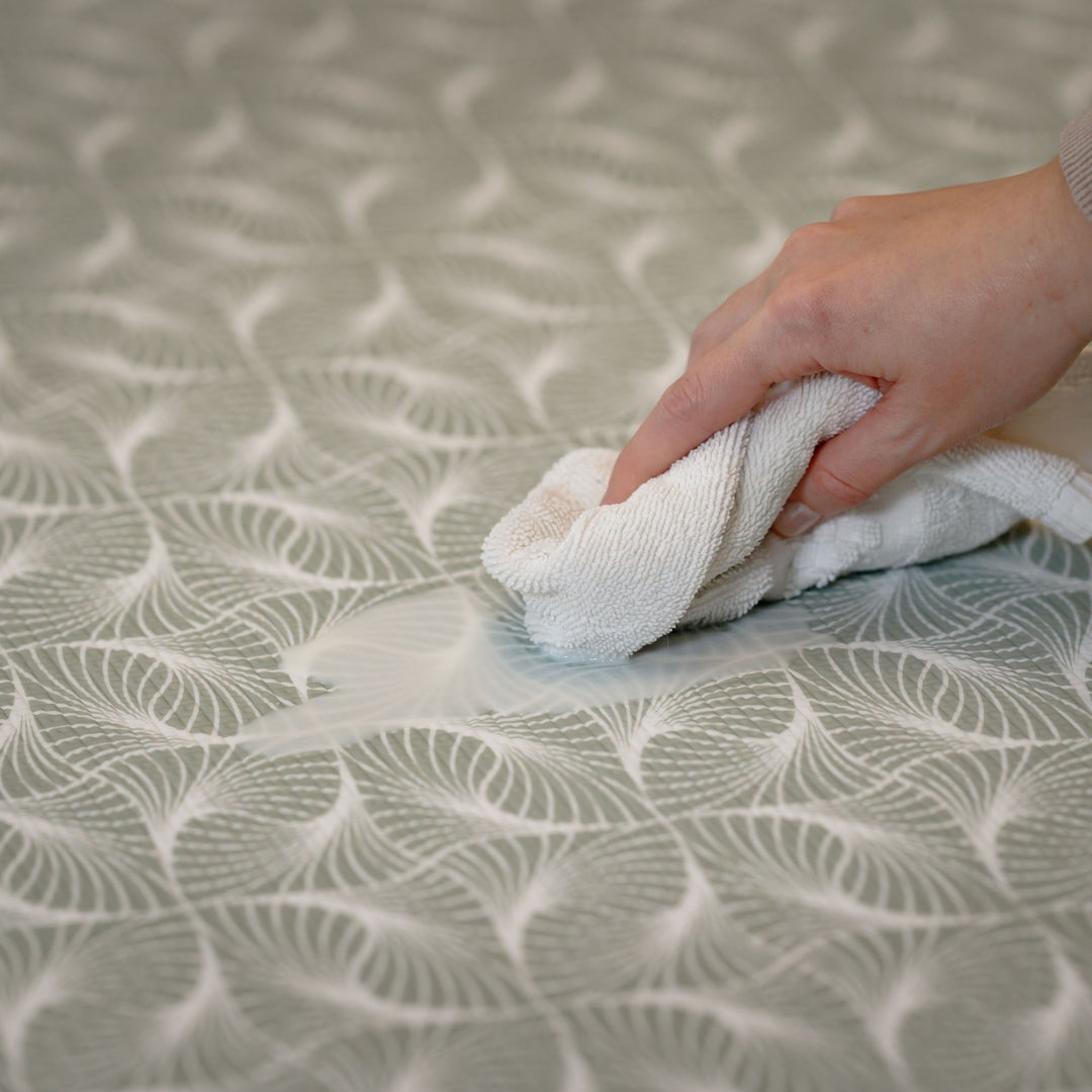 Thy (grøn) legetæppe – vendbar skummåtte med moderne design og høj komfort