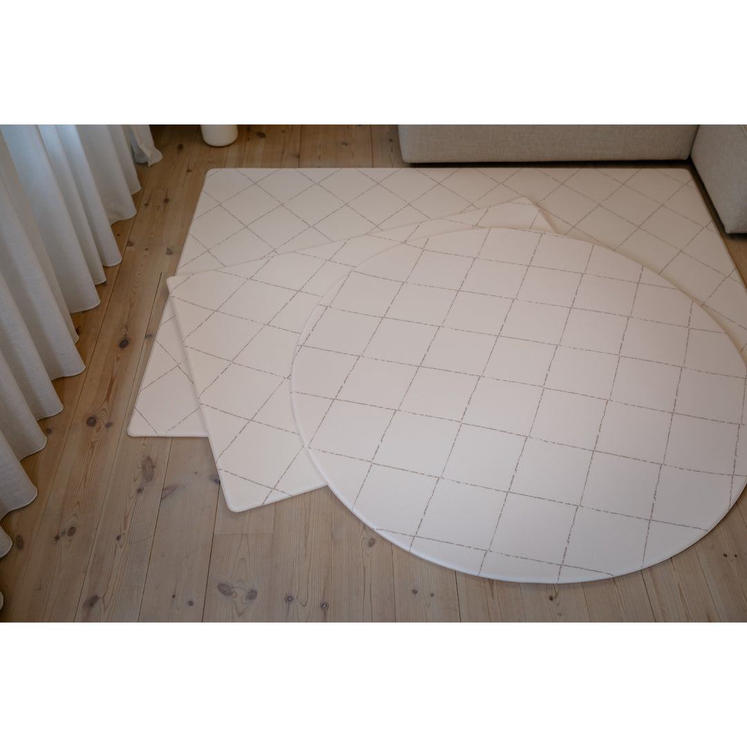 Alle størrelser af Little Ven legetæpper – stor, kompakt og rund skumgulv legemåtte i smukt nordics design.