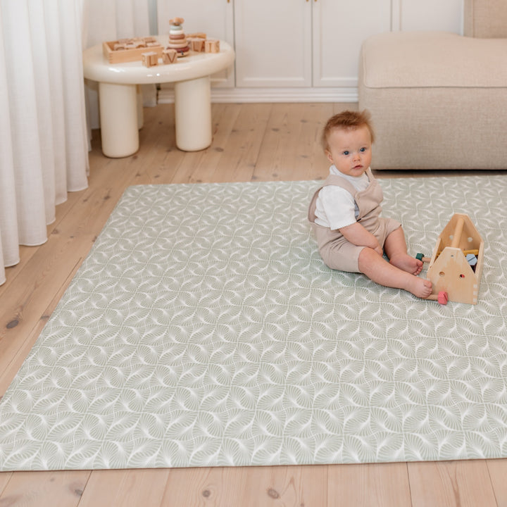 Thy (grøn) legemåtte – blød og støttende skum til leg i stuen eller børneværelset